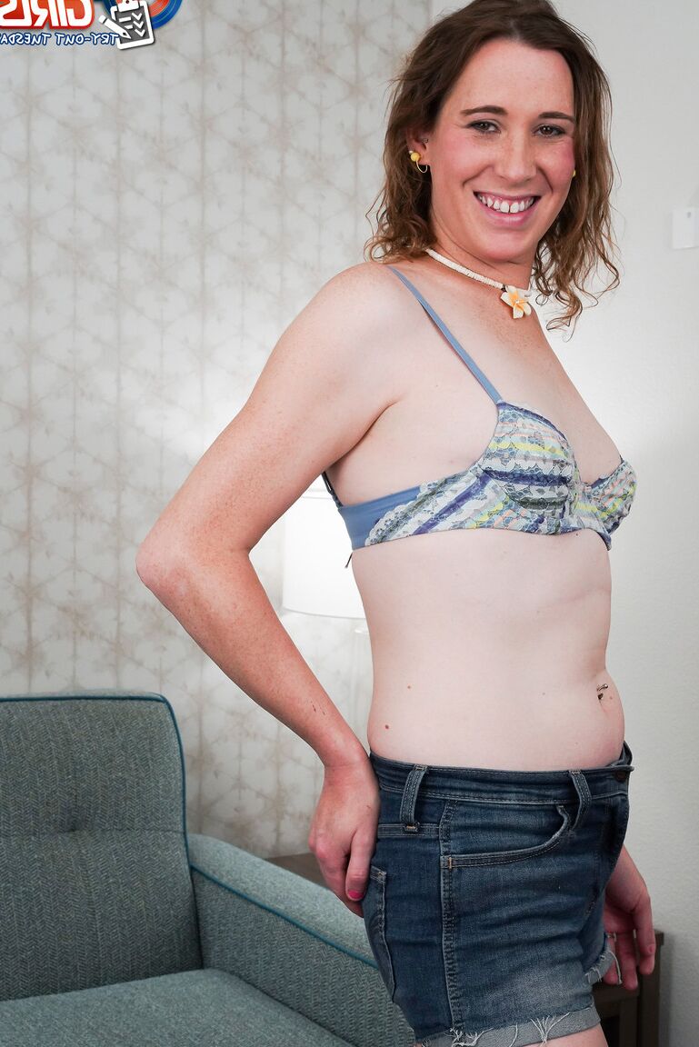 16P Meninas Grooby Kayleigh Rae