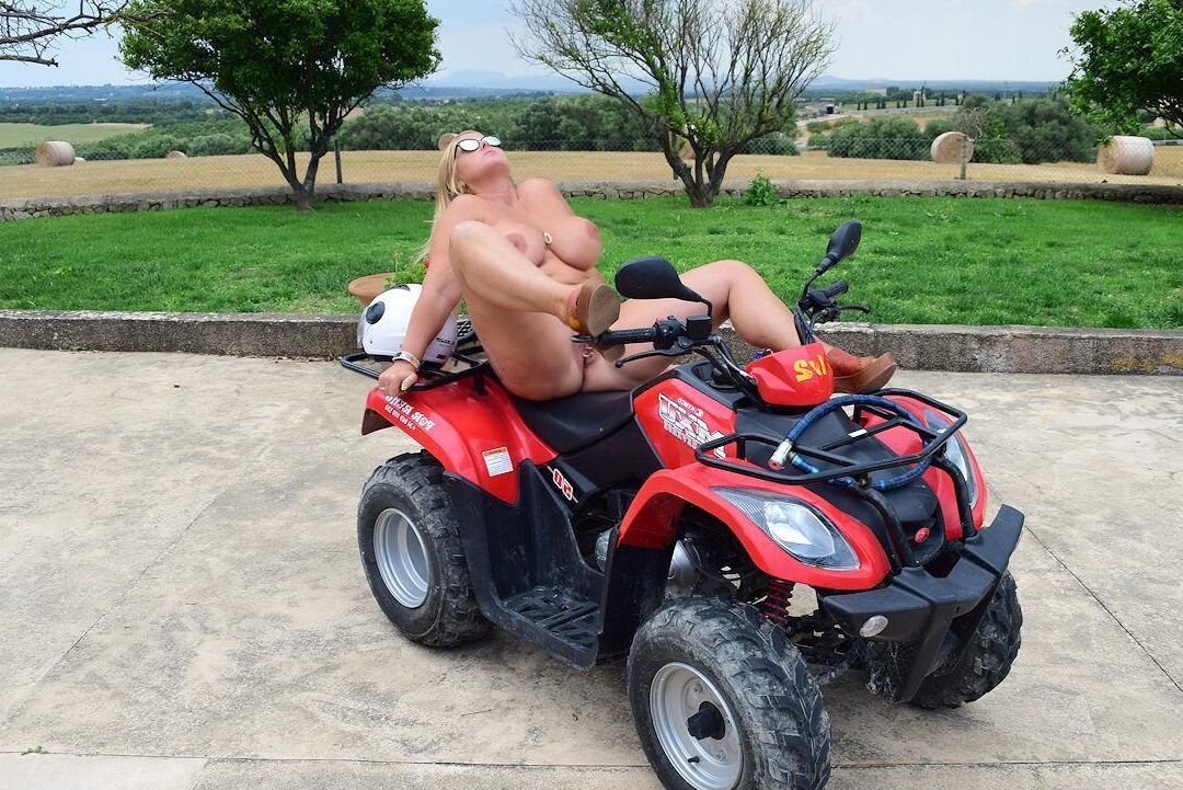 20P Older BBW Nude Chrissy goes four wheeling while butt naked in shades