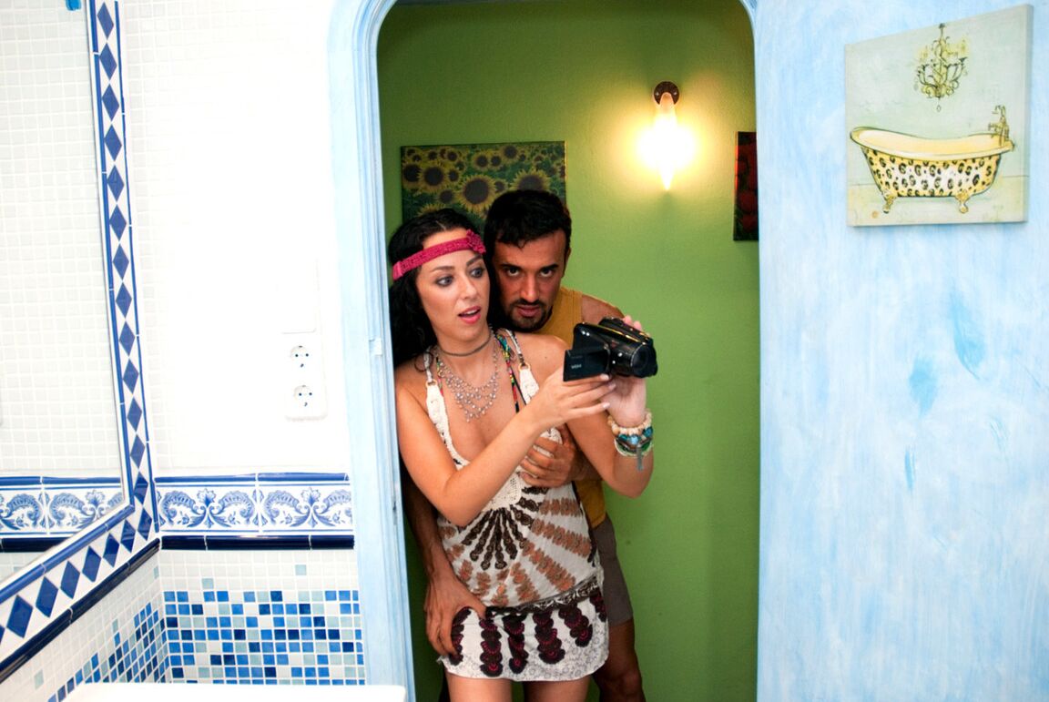 16P Perky titted hippie coed strips for cash and does two guys in the bath tub