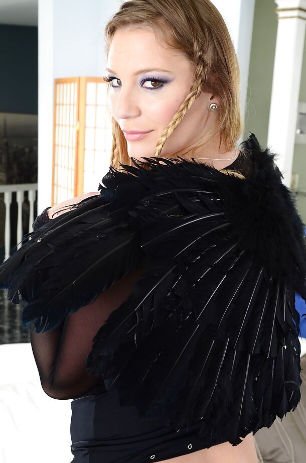 12P Curvy blonde babe on high heels Aurora Snow posing wearing strapon
