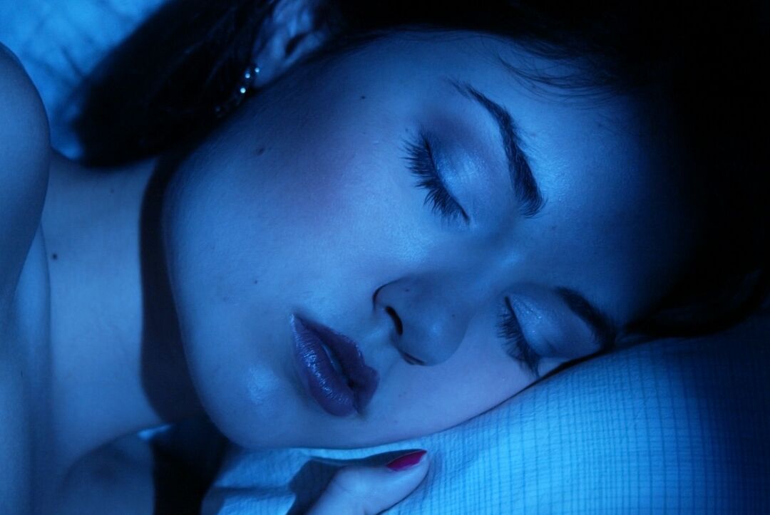 20P Brunette journalist Sasha Grey gets a rough face fuck in the armory at night