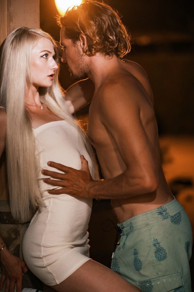 21P Érotique X Morgan Rain, Tyler Nixon