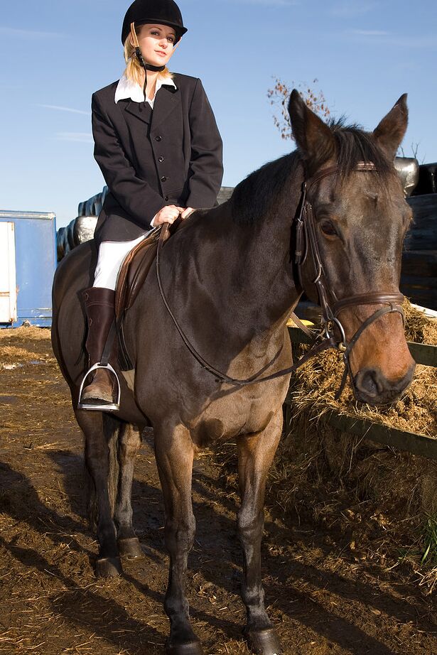 13P Sexy equestrian Laurita strips riding clothes in the tack room to spread ass