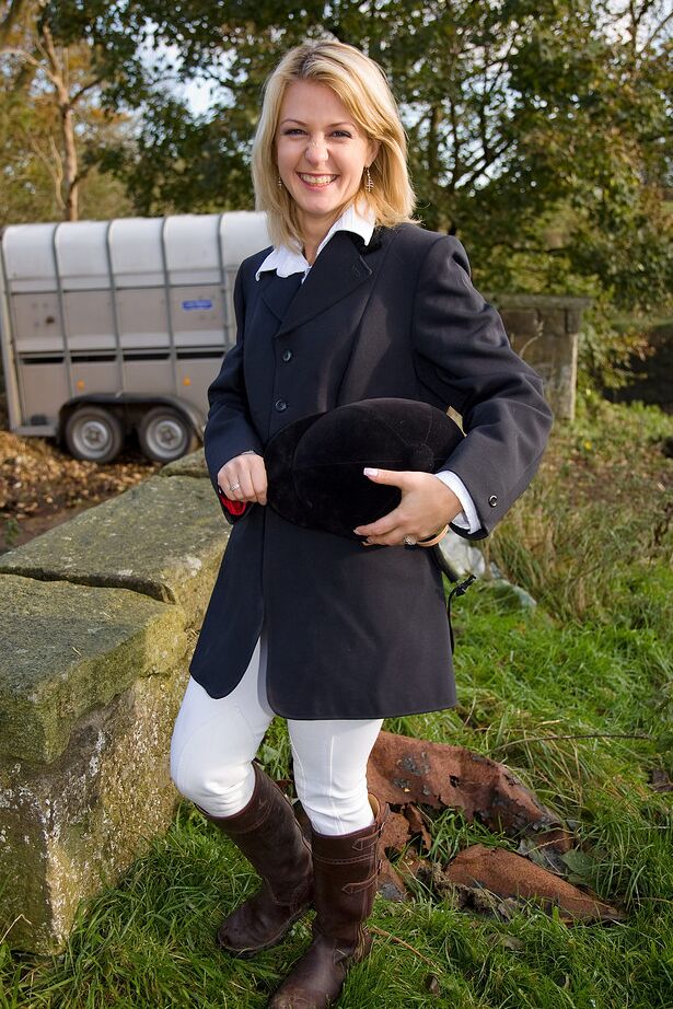 13P Sexy equestrian Laurita strips riding clothes in the tack room to spread ass