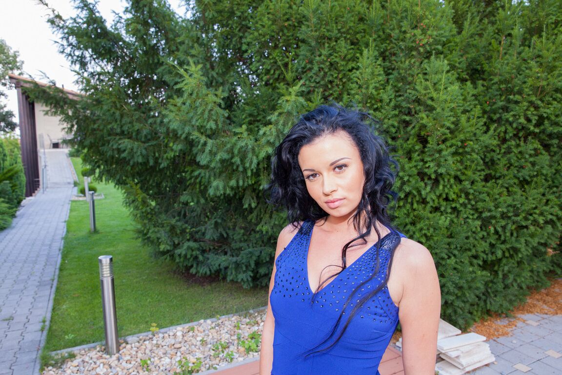 15P Half Brazilian hottie Grace Joy is back She st