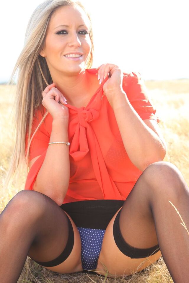 16P Natural blonde Candice exposes upskirt panties before going topless in a field