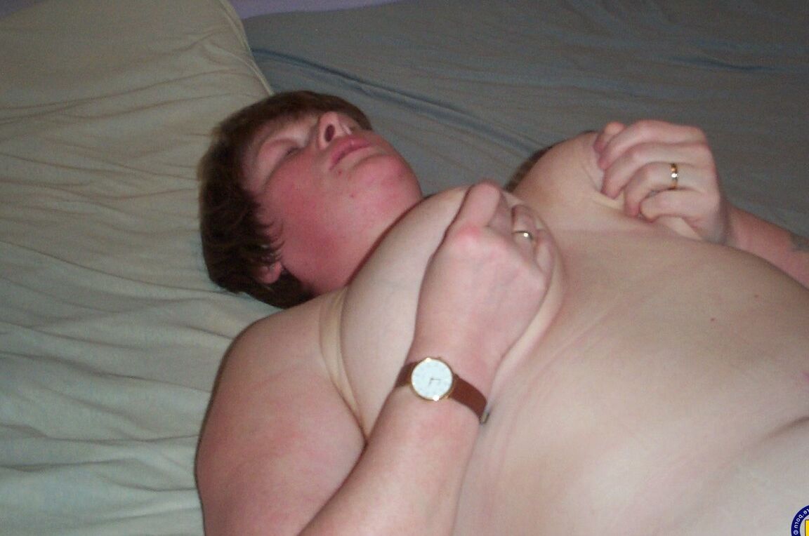 21P BBW mãe Rita exibe seu ânus apertado