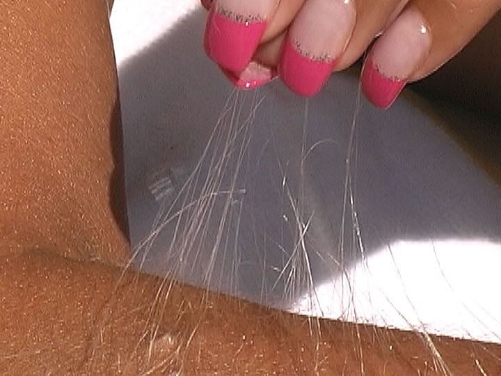 21P Beautiful tanned Lori Anderson teases with her hairy arms while sunbathing