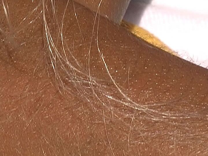 21P Beautiful tanned Lori Anderson teases with her hairy arms while sunbathing