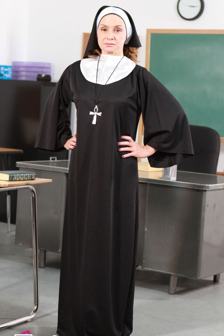 21P Slutty mature nun Rebecca Bardoux doffs her uniform & teases nude in nylons