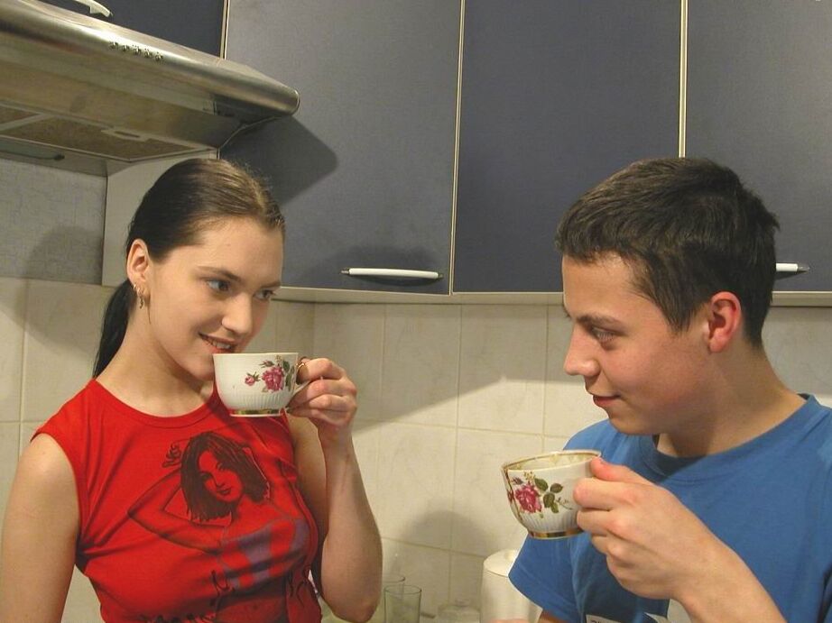 19P Slim brunette teen Polin bends over a sink and gets rammed in the kitchen