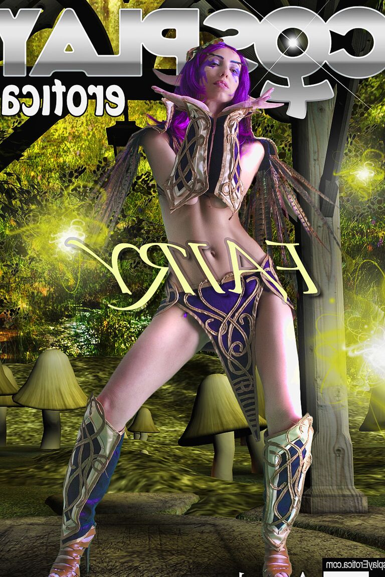 12P Chica caucásica se quita la ropa de cosplay de elfo de la noche