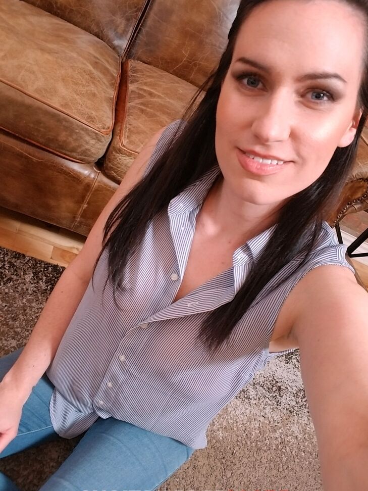 21P 3 vías porno Cherry X, Cloe Sweetheart