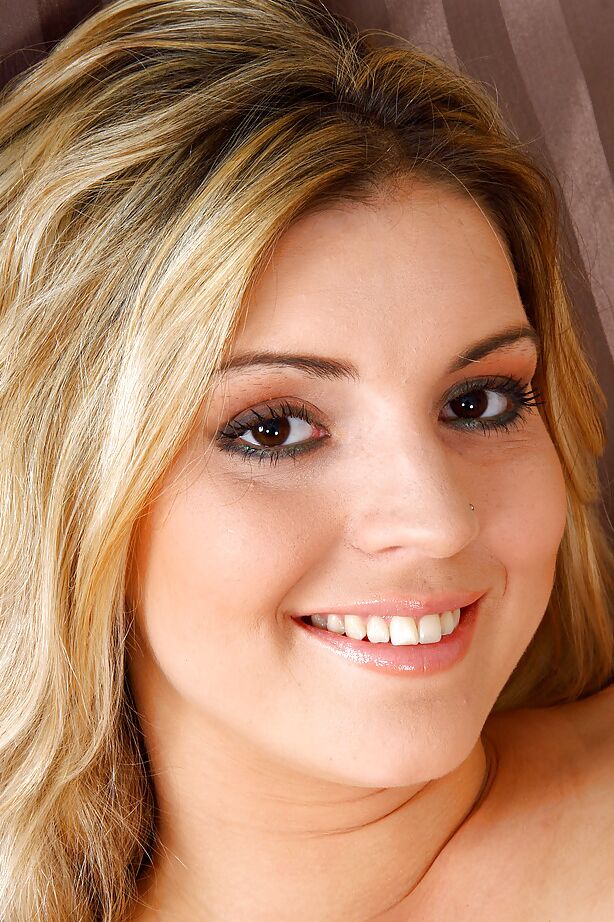 16P Liana's eyes will put you in a trance & her tits a boner in your pants