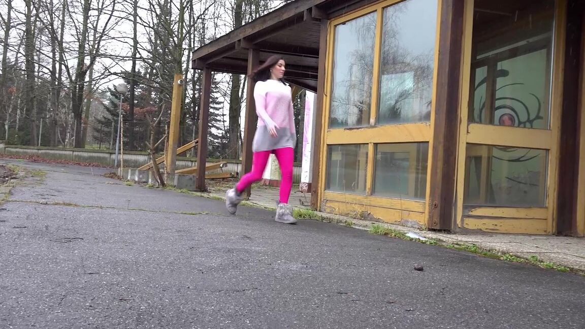 15P Short taken girl Victoria Daniels pees at a transit stop in pink tights & UGGs