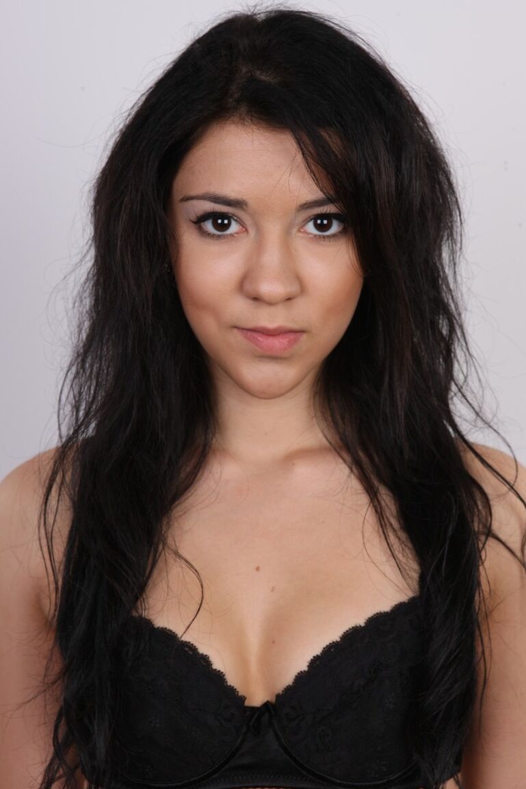 20P 18 year old girl Ester stands naked after launching her nude modeling career
