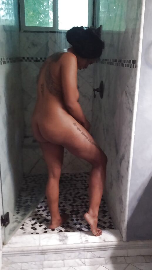 14P Ebony Tori Taylor is taking bath and touching her wet boobies