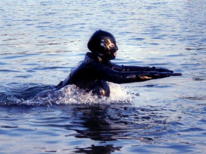 16P Mamas De Borracha Lago Rubberscubba