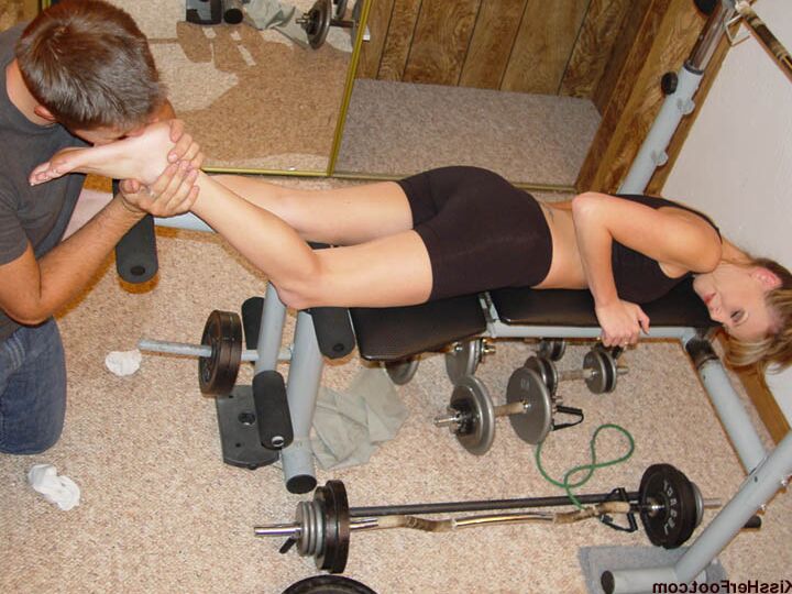 12P Beije Seu Pé Femdom Não Nude Esporte Fetiche por Pés
