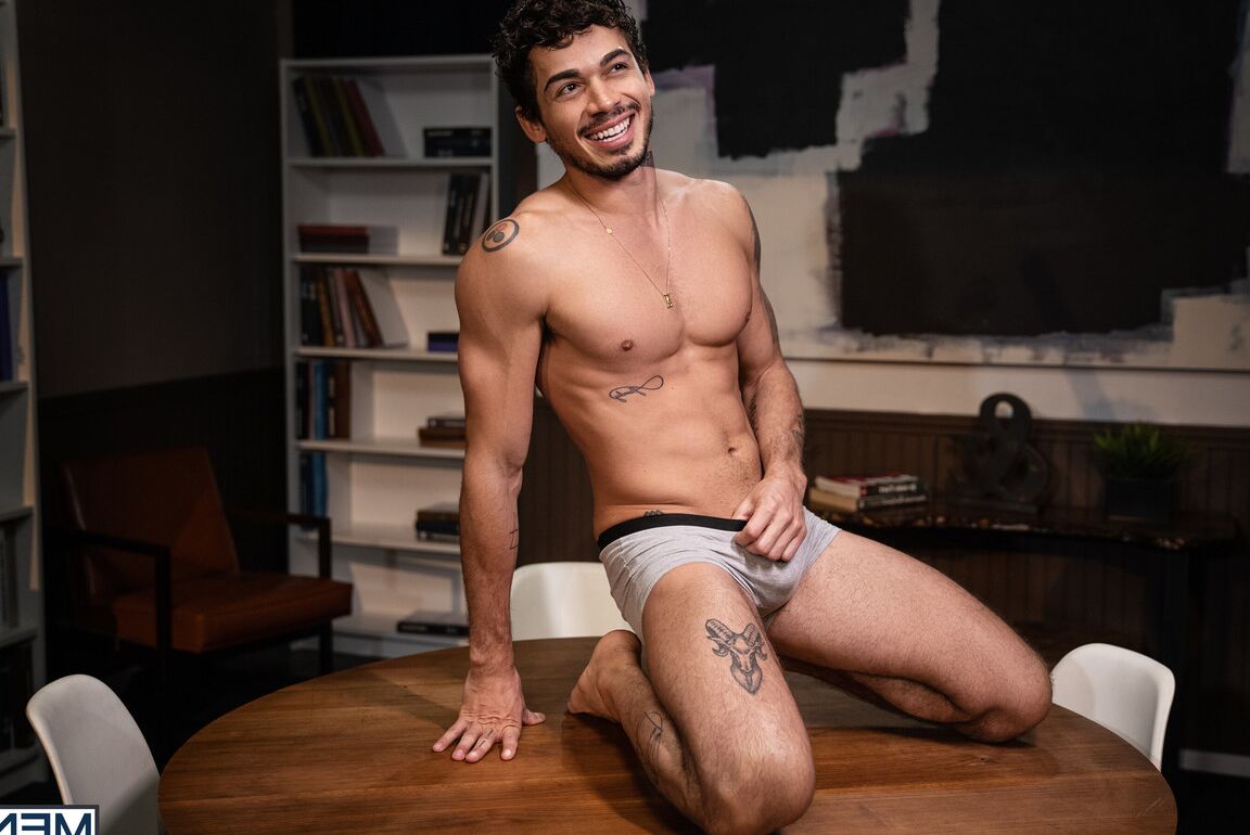 12P Männer Com Ashton Summers, Devy