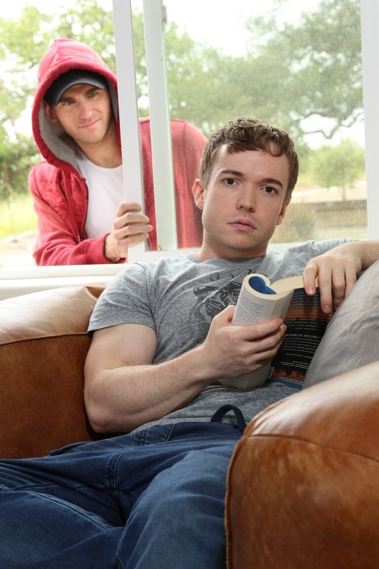 21P Hot homosexuals Gabriel Cross and Jonah Marx ride each other's fat boners