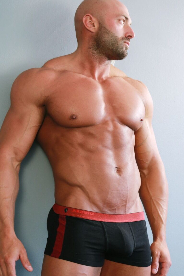 21P Kinky muscular gays strip and bang an inked petite guy in a threesome