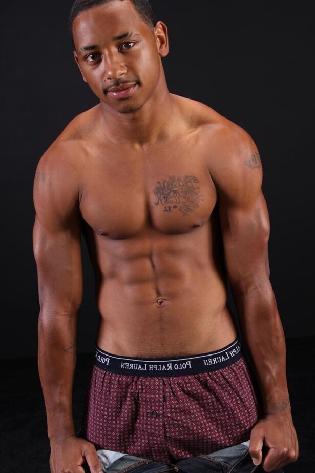21P Adorable ebony model Dwayne	unveils his six pack and huge black dick