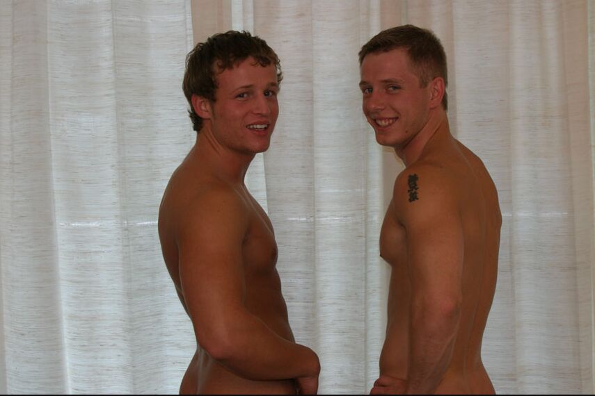 21P Amateur gays with amazingly hot bodies Tommy D and Kenny flaunt their butts