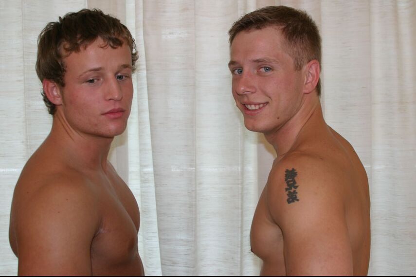 21P Amateur gays with amazingly hot bodies Tommy D and Kenny flaunt their butts