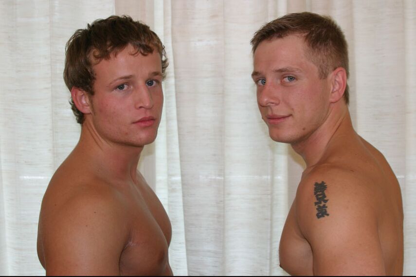 21P Amateur gays with amazingly hot bodies Tommy D and Kenny flaunt their butts