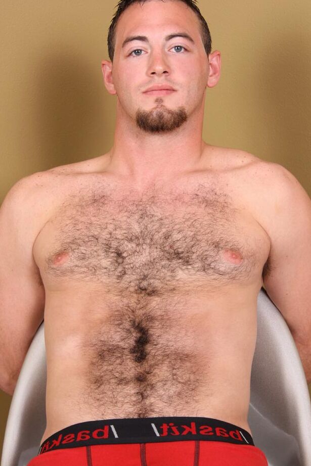 21P Hairy gay Ransom gets an arousing BJ & a handjob from a guy while blindfolded