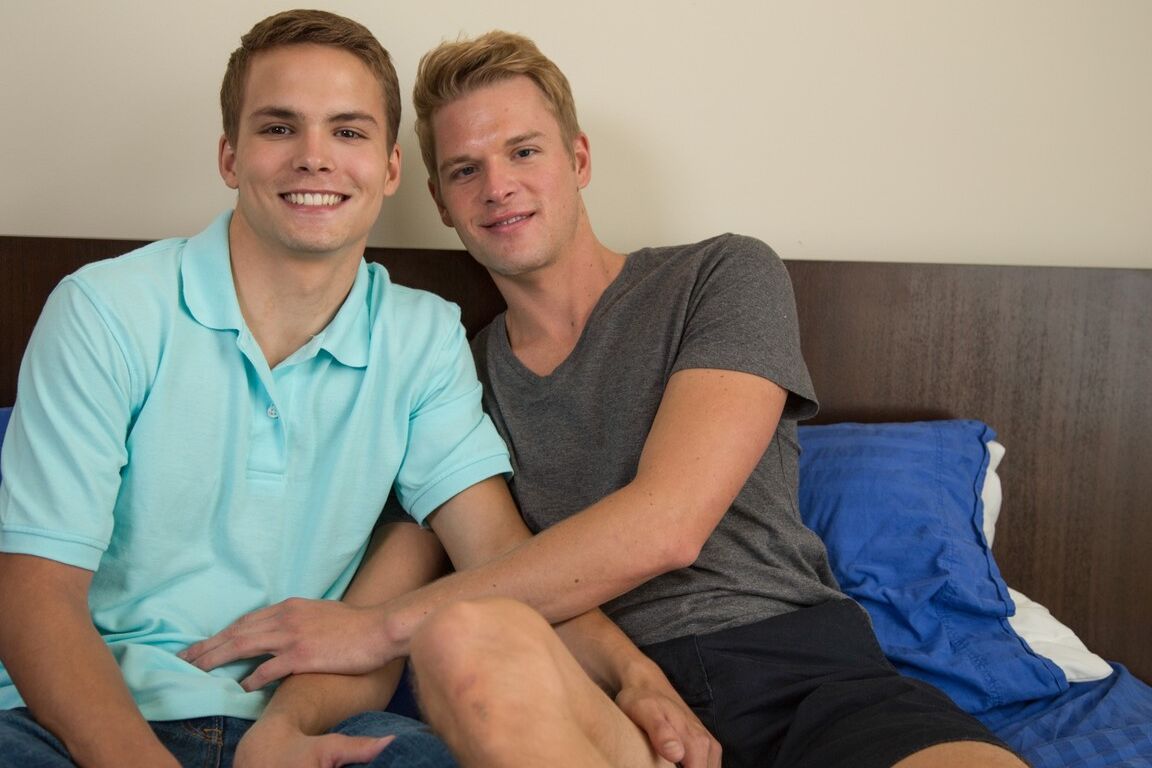 21P Copains d'à côté Connor Collins, Ty Thomas