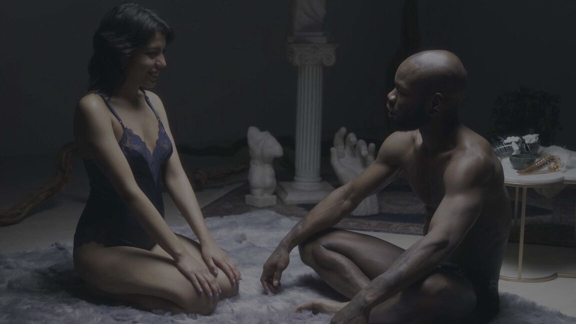 20P Tiempo para adultos Obispo Black, Lina Bembe, Mareen