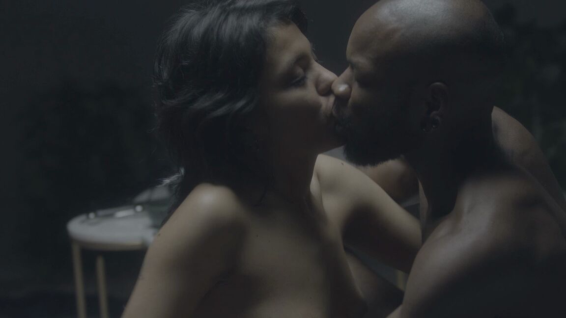 20P Tiempo para adultos Obispo Black, Lina Bembe, Mareen