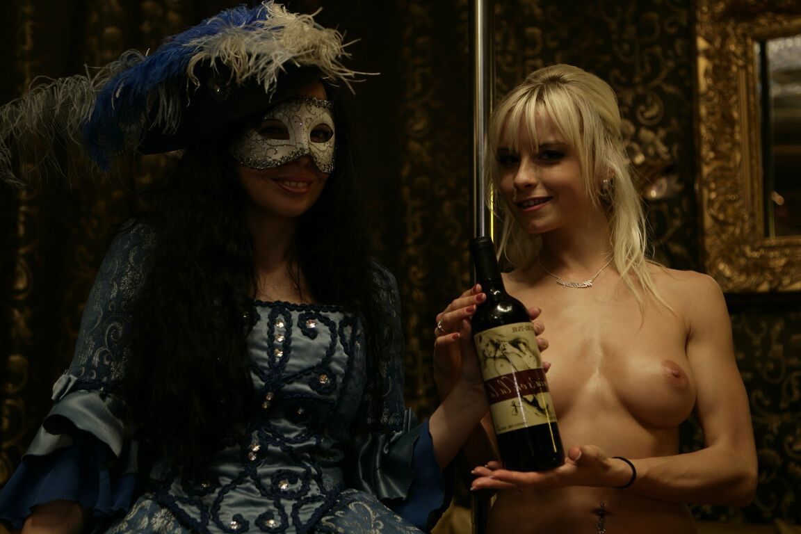20P Fantástica pornstar europeia Mia Magma tiras