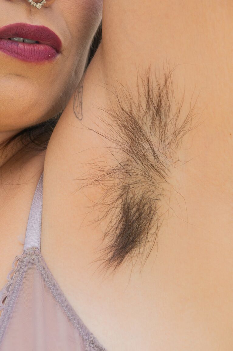 21P Naughty Natural Brujx Gata