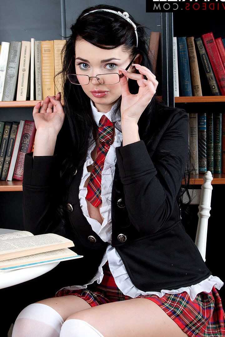 16P Huge boobed schoolgirl Sha Rizel gets dirty at the library