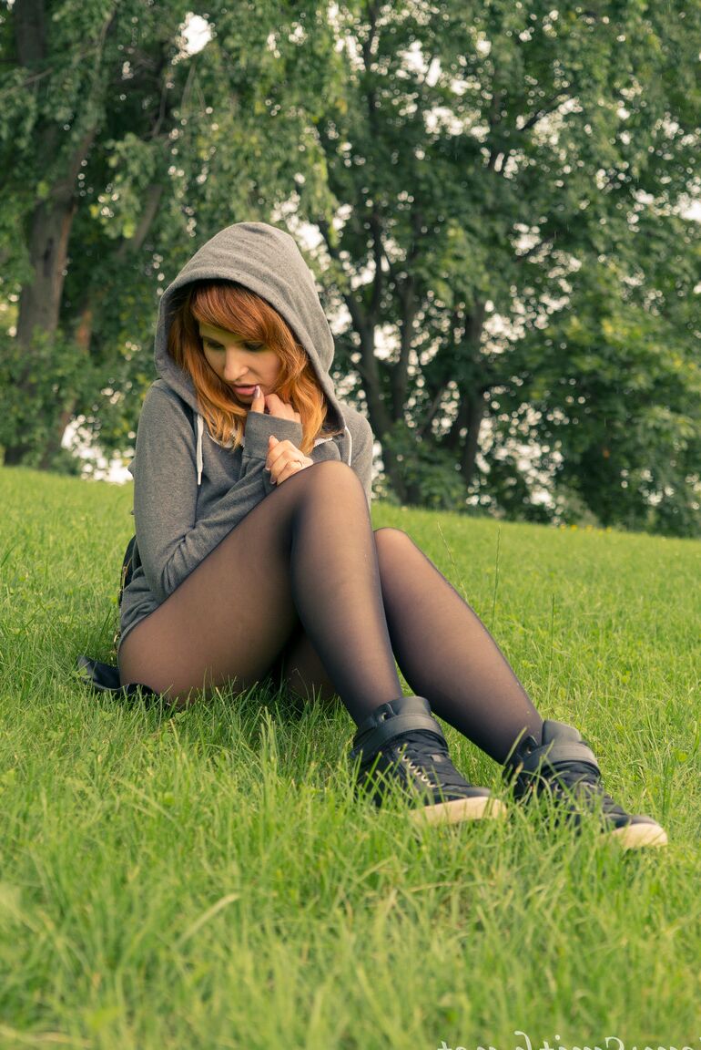 16P Amateur ginger Jeny Smith	posing in her sheer pantyhose in public