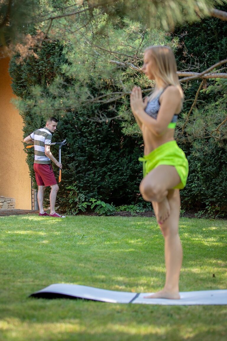 21P Karups Private Collection Kira Thorn