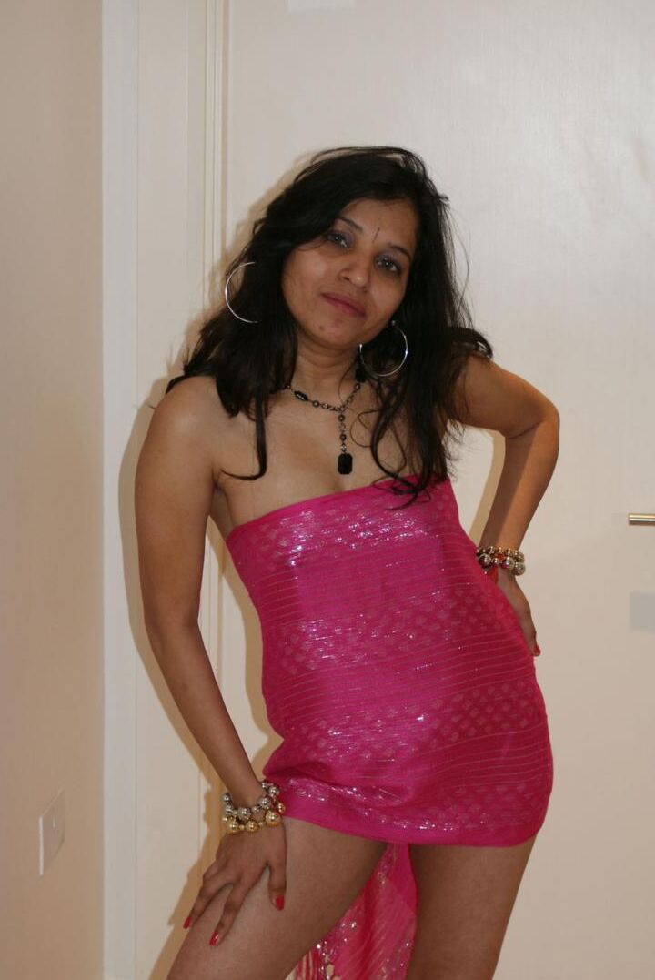 12P Kavya sharma dacing in sexy outfits on hot indian song