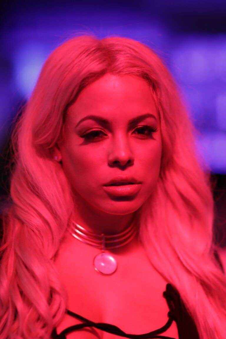 17P Absolut fantastische Luna Star trinkt Cocktails