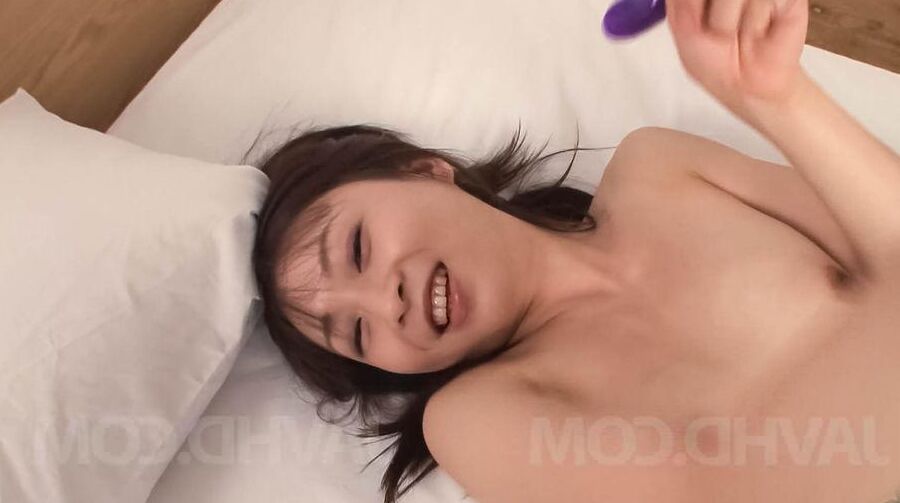 15P Nozomi Hatsuki Asian teases clit and brown nipples with vibrator