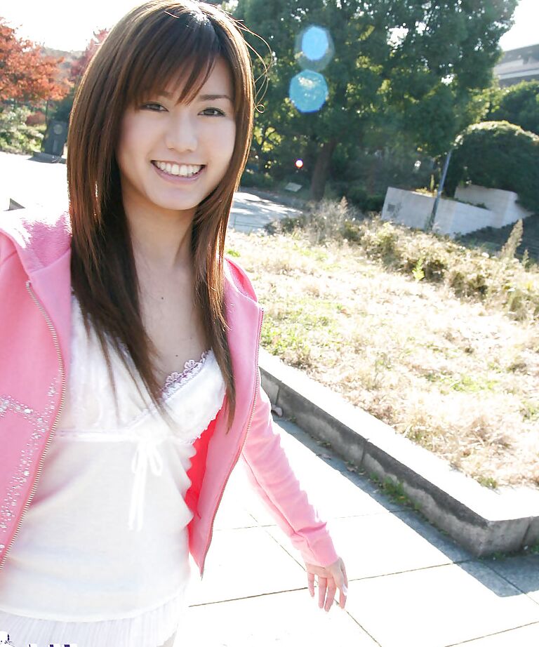 16P Loveable asian babe Nanami Wakase uncovering her tiny curves