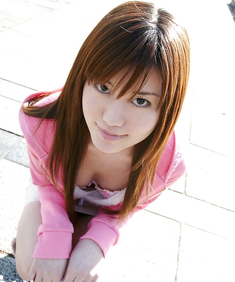 16P Loveable asian babe Nanami Wakase uncovering her tiny curves