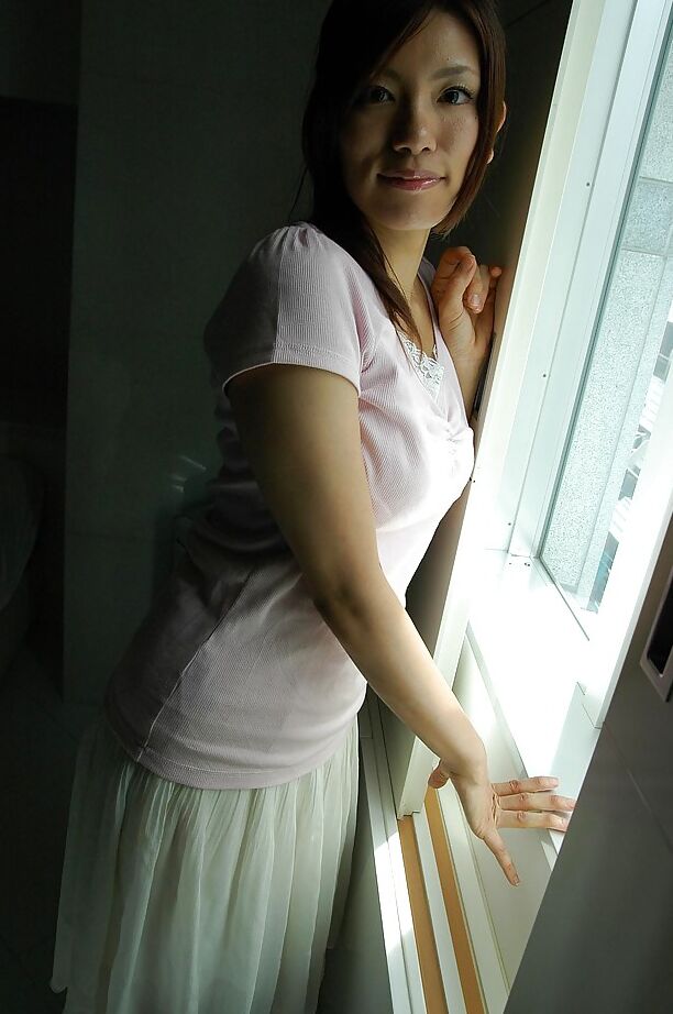 16P 魅力的なアジアの可愛い人横山莉佳子が服を脱ぐ