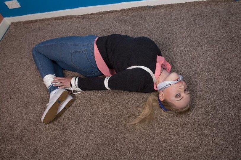 15P Black Fox Bound Tight Elbow Hogtie