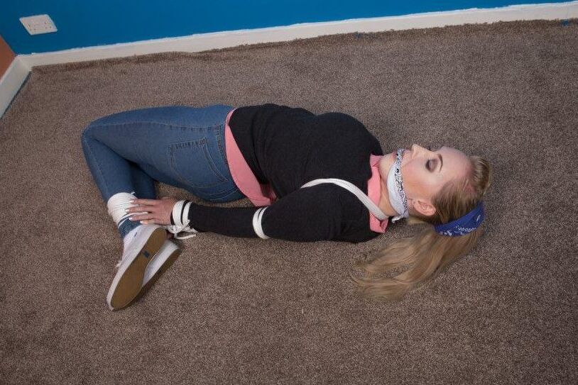 15P Black Fox Bound Tight Elbow Hogtie