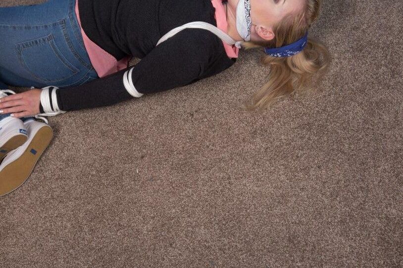 15P Black Fox Bound Tight Elbow Hogtie