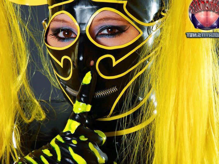 16P Rubber Tits The Wasp