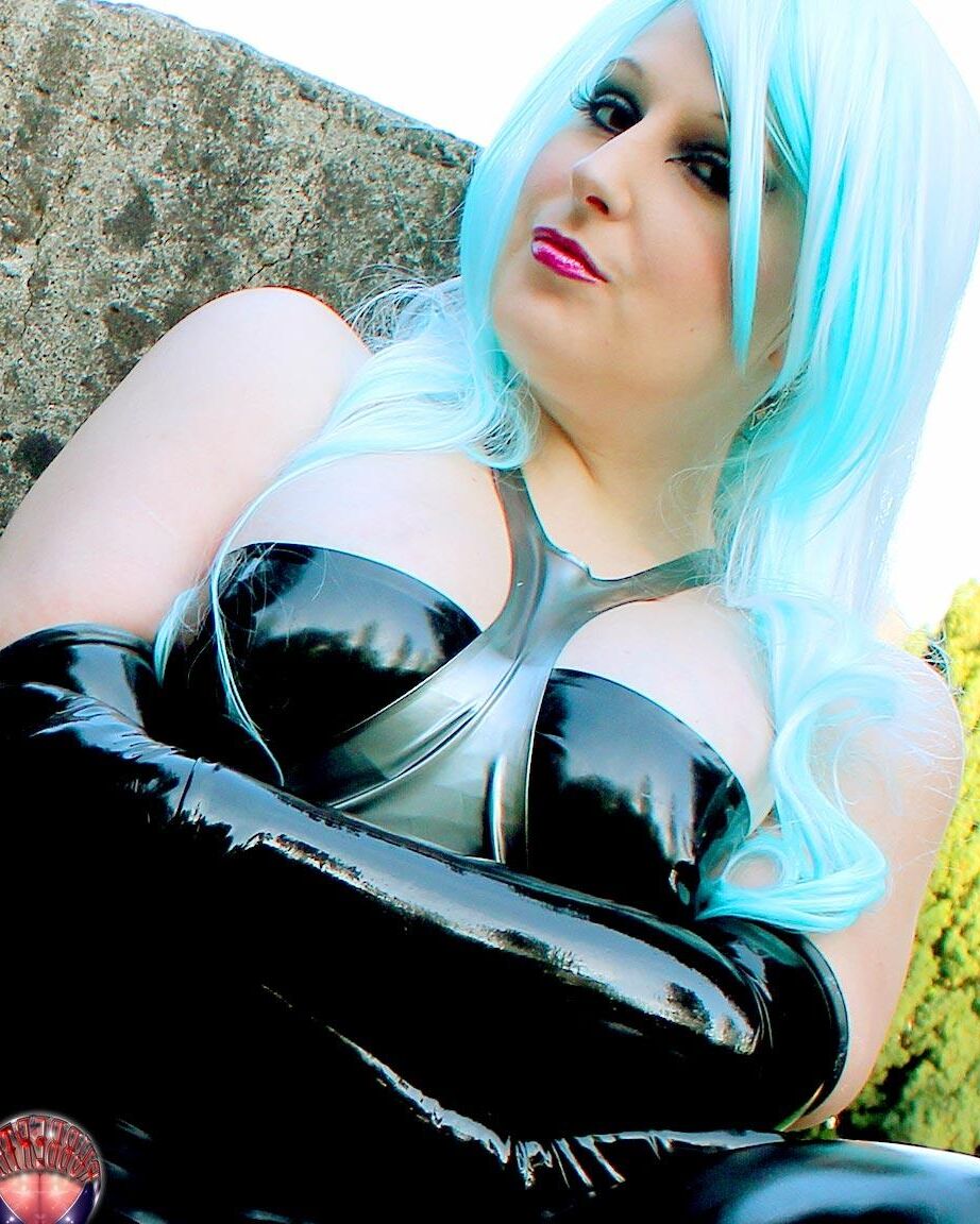 16P Tetas De Borracha Senshi Girl 02